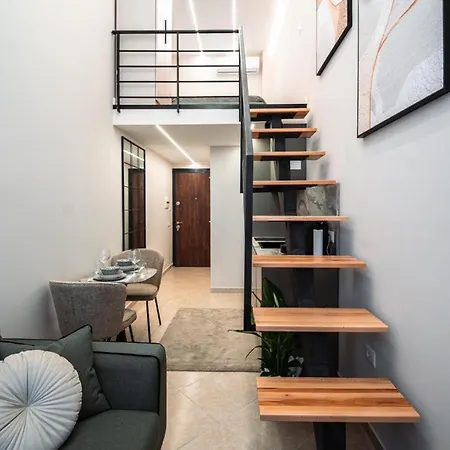 Apartment Nest Loft-2 Min From Toptani -fast Wifi *