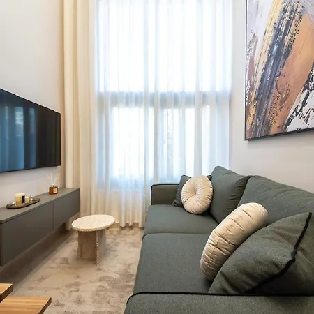 Nest Loft-2 Min From Toptani -fast Wifi Lejlighed Tirana