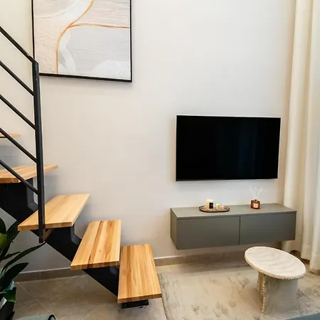 Lejlighed Nest Loft-2 Min From Toptani -fast Wifi *
