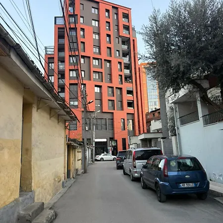 Nest Loft-2 Min From Toptani -fast Wifi Apartment