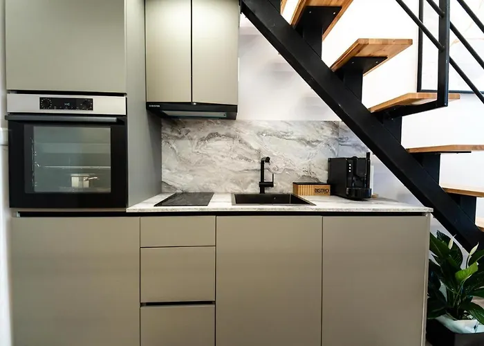 Appartamento Nest Loft-2 Min From Toptani -fast Wifi *
