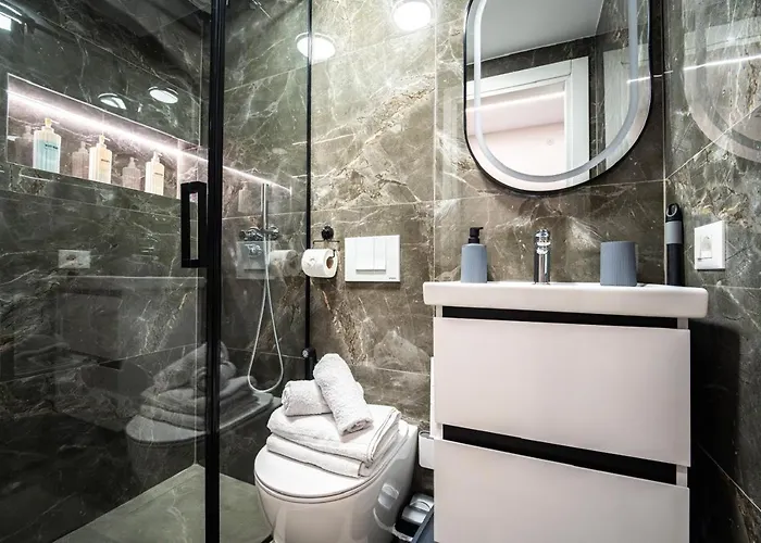 Appartamento Nest Loft-2 Min From Toptani -fast Wifi *