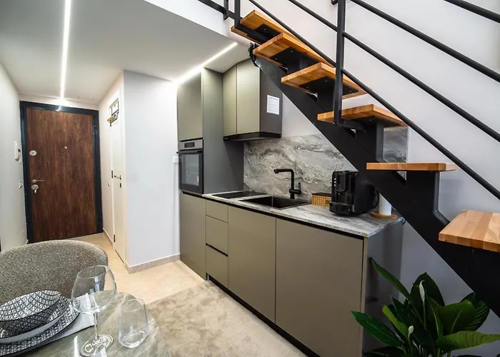 Nest Loft-2 Min From Toptani -fast Wifi Appartamento Tirana